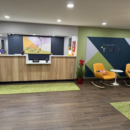 Spark By Hilton Norfolk Luaran gambar