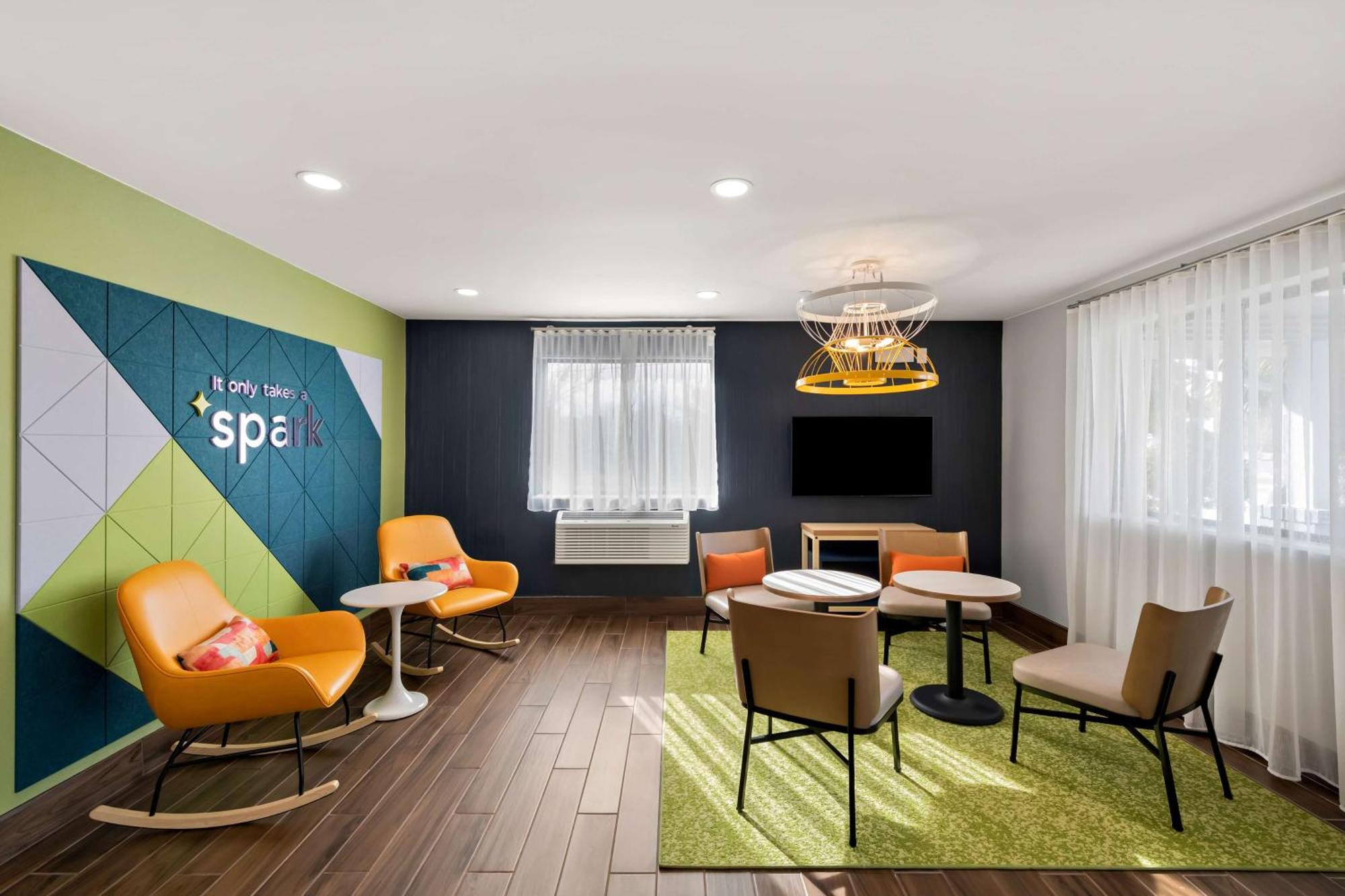 Spark By Hilton Norfolk Luaran gambar